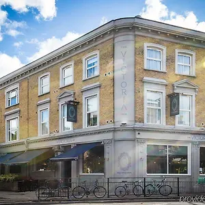 Hotel Victoria, London